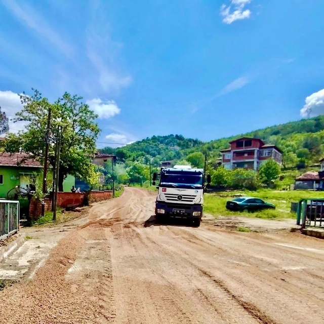 Sinop kırsalında yol çalışması