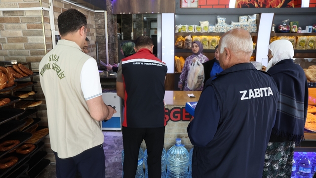 Sivas'ta zabıta ekipleri fırınları denetledi