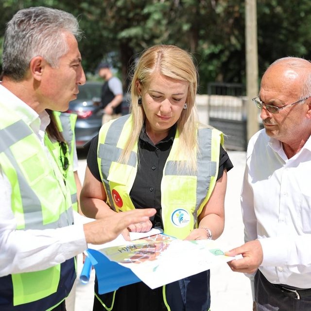 Merkezefendi'de yol çalışmaları aralıksız sürüyor