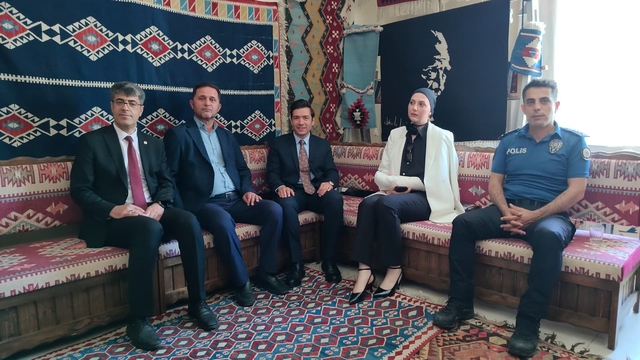 Keban'da el emeği ürünler görücüye çıktı