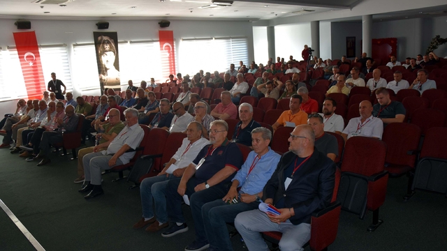 Karşıyaka'da kritik kongre günü
