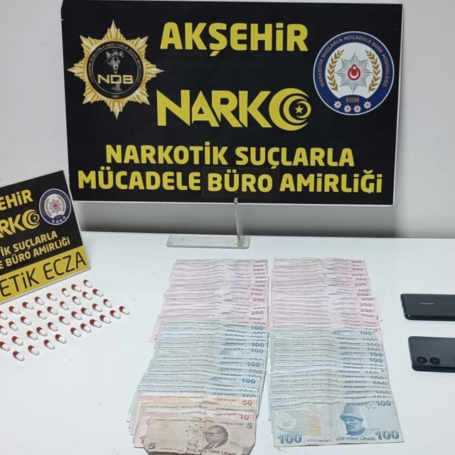 Konya'da uyuşturucu operasyonunda yakalanan şüphelilerden 1'i tutuklandı