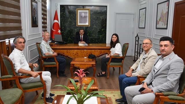 Salihli Kaymakamı Güldoğan, Sardes kazı ekibini ağırladı