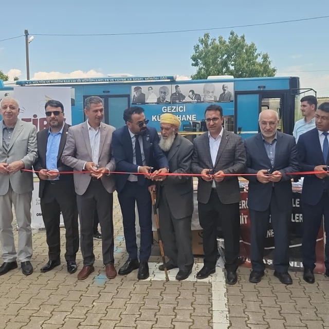 Muş'ta "Köklerden Geleceğe Tarihi Kahramanlar" programı düzenlendi