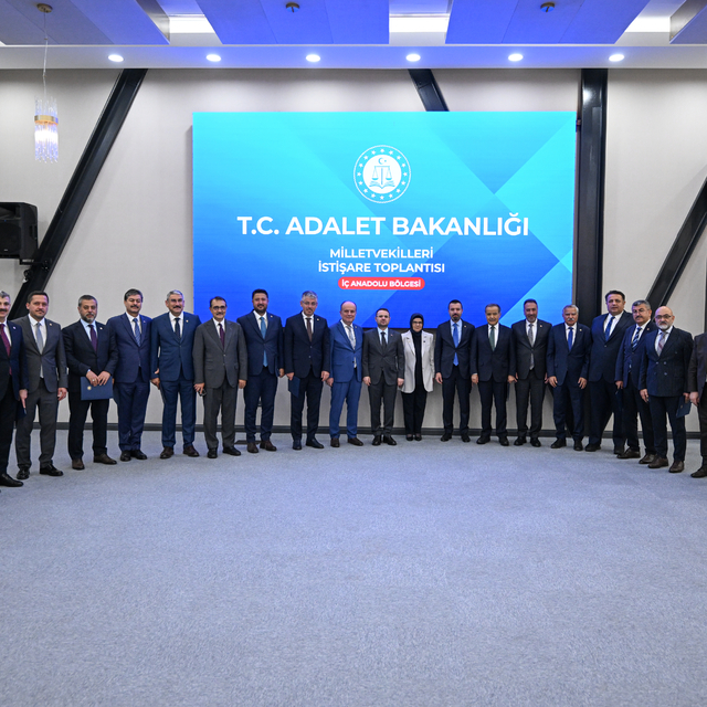 Adalet Bakanı Gürlek, İç Anadolu Bölgesi milletvekilleriyle görüştü