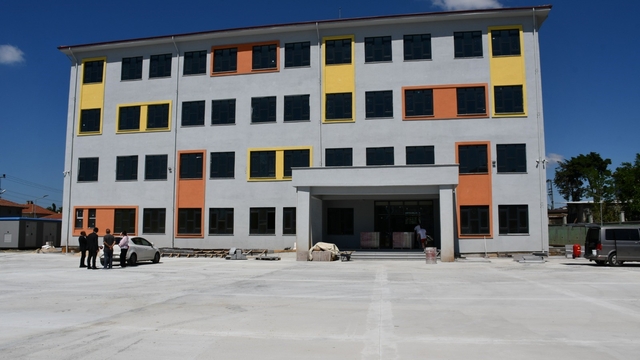 Yeniçiftlik'e eğitim yatırımı