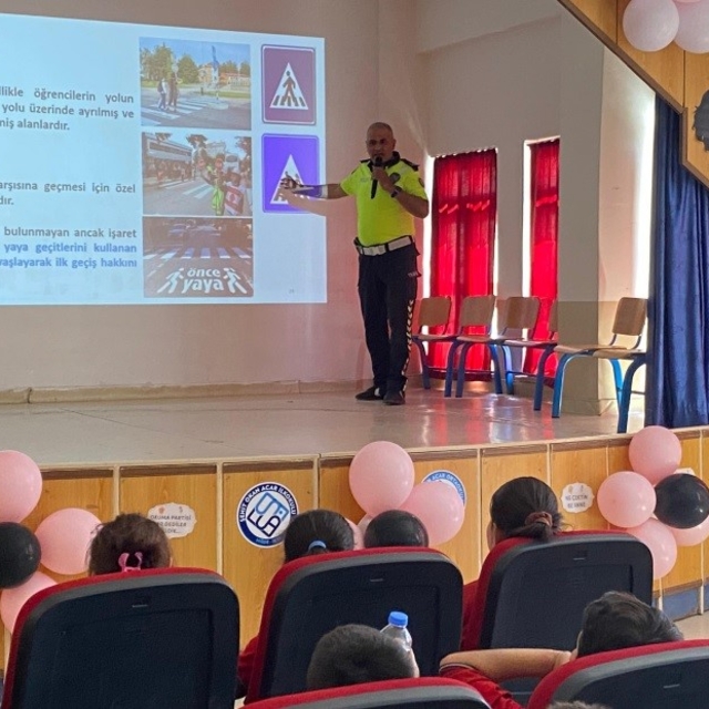 Niğde'de 316 öğrenciye trafik eğitimi verildi