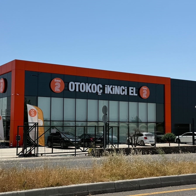 Diyarbakır'da Otokoç binasına silahlı saldırı