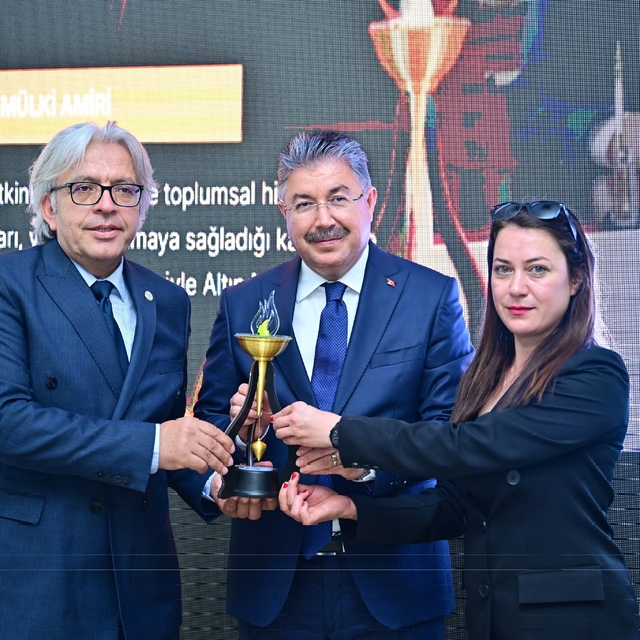 Eskişehir Valisi Yılmaz, 'Yılın Mülki İdare Amiri' seçildi