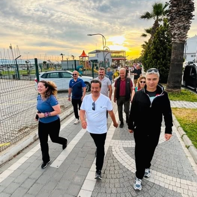 Balıkesir'de 'Sabah Yürüyüşü' ilgi gördü