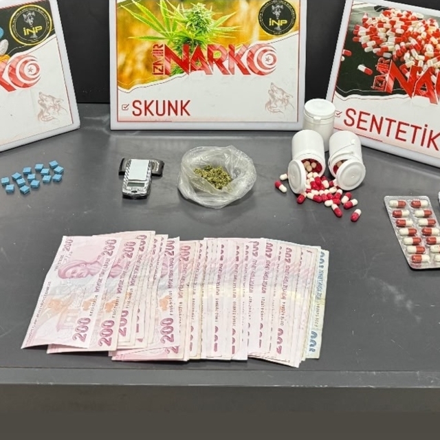 İzmir'de uyuşturucu operasyonunda yakalanan 13 şüpheli tutuklandı