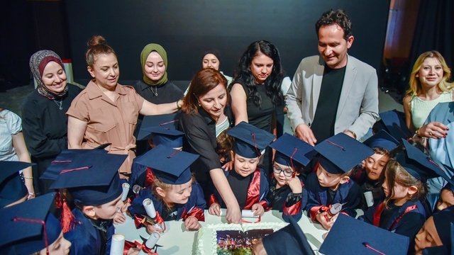 OMÜ Gündüz Bakımevi Anaokulu'nda mezuniyet coşkusu