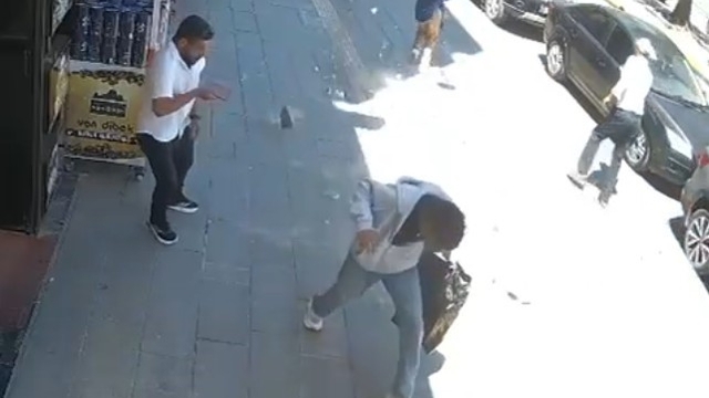 Van'da korku dolu anlar: Saniyelerle kurtuldular