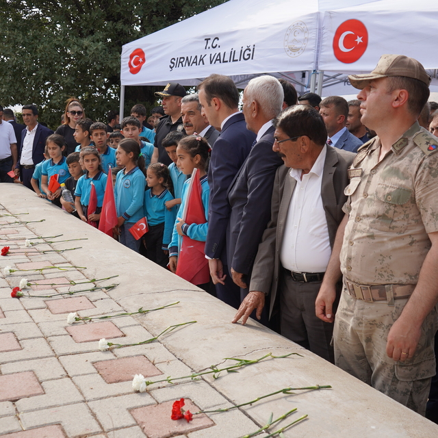 Şırnak'ta PKK'lı teröristlerin 36 yıl önce katlettiği 27 kişi törenle anıld...