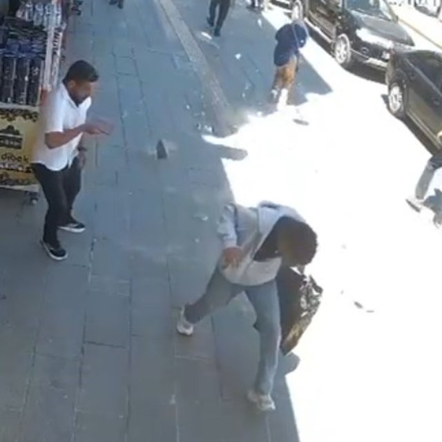 Van'da korku dolu anlar: Saniyelerle kurtuldular