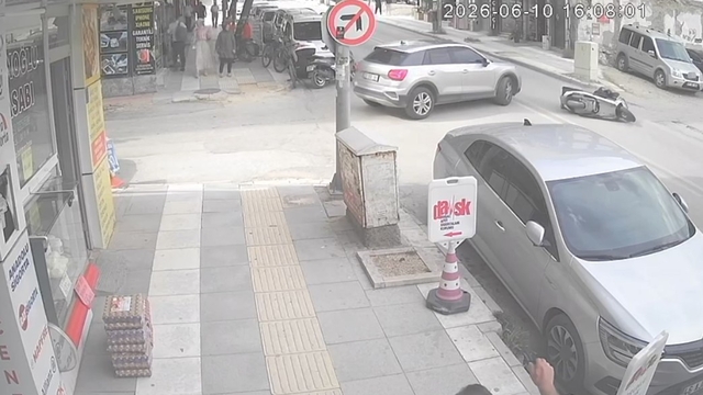 Kontrolsüzce yola çıkan otomobil kazaya neden oldu