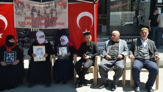 Muşlu ailelerden çocuklarına 'teslim ol' çağrısı