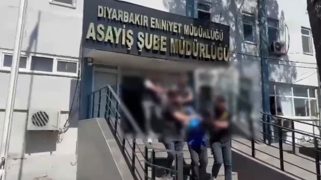 Diyarbakır'da banka şubesine silahla saldıran 2 şüpheli tutuklandı