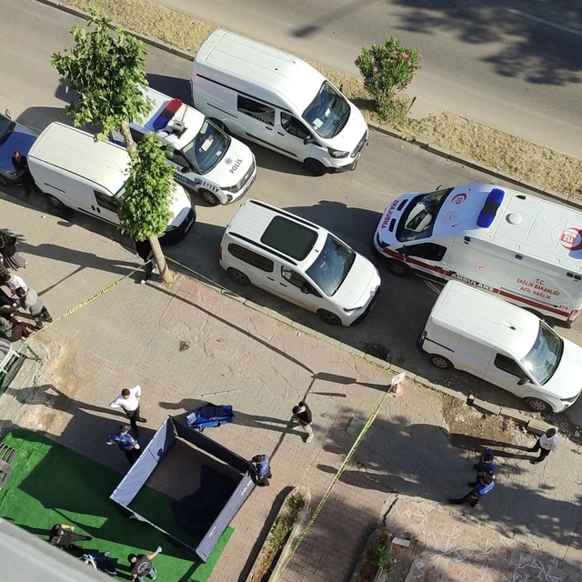 Adıyaman'da 5. kattan atlayan yaşlı adam hayatını kaybetti