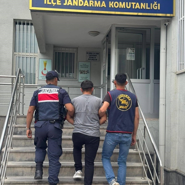 'Cinsel istismar' suçundan 17 yıl 4 ay kesinleşmiş hapis cezası bulunan şah...