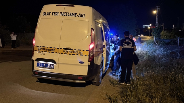 Kırıkkale'de çıkan bıçaklı kavgada 2 kişi yaralandı