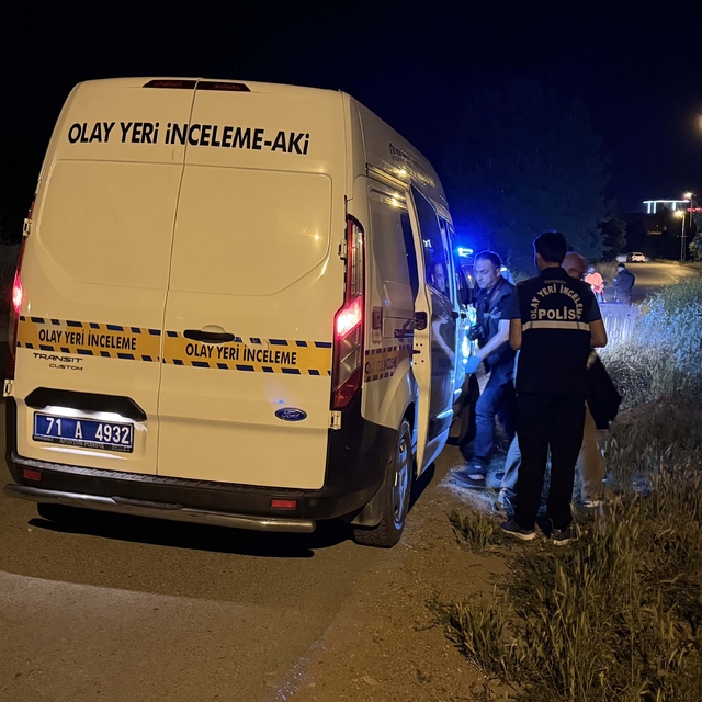 Kırıkkale'de çıkan bıçaklı kavgada 2 kişi yaralandı