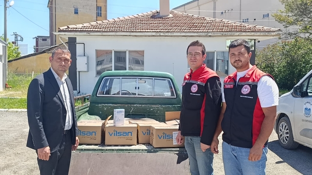 Şarkışla'da kene ve haşerelere karşı ilaçlama yapıldı