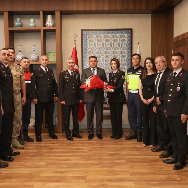 Vali Işın: "Jandarma devletimizin gücünü ve şefkatini temsil ediyor"