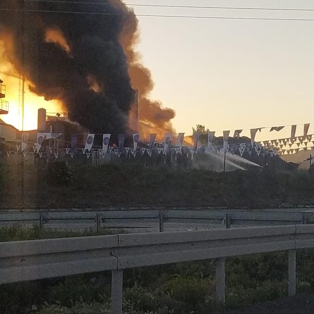 Kayseri'de asfalt şantiyesinde bitüm tankı alev aldı
Yangın 1 saatte kontro...