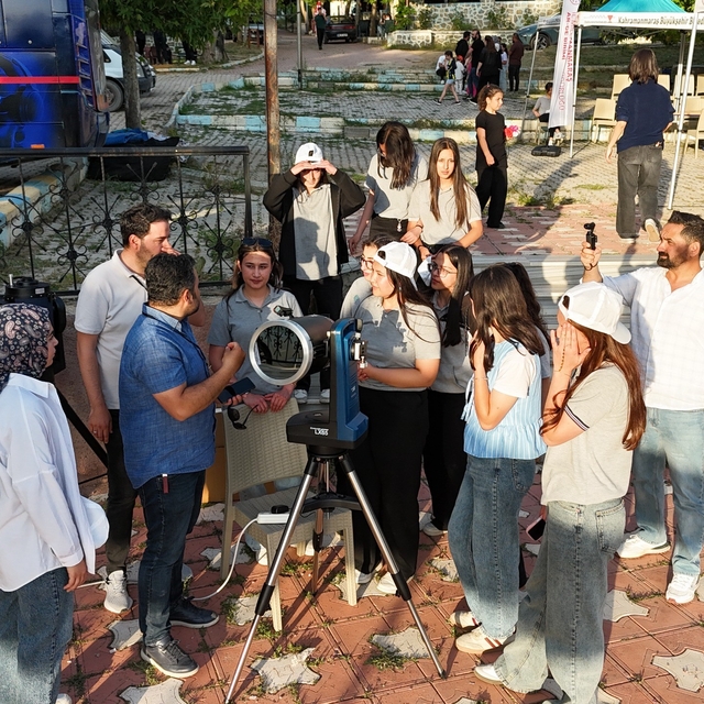 Ekinözü'nde astronomi ve gökyüzü gözlem şenliği düzenlendi
Öğrenciler teles...