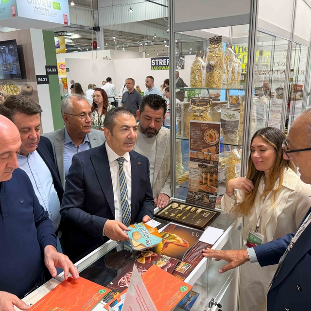 Denizli Ticaret Odası üyelerinden Polonya'ya güçlü ticaret çıkarması