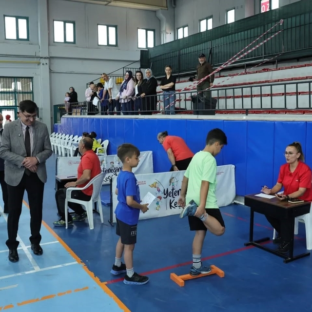 Başkan Eyüp Kahveci öğrencilerle gelecek hedeflerini konuştu