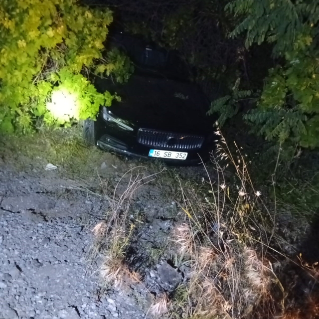 Elazığ'da otomobil şarampole uçtu: 1 yaralı