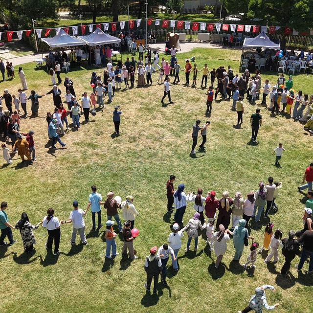 Kahramanmaraş'ta özel çocuklar ve ailelerine engelsiz bahar şenliği
