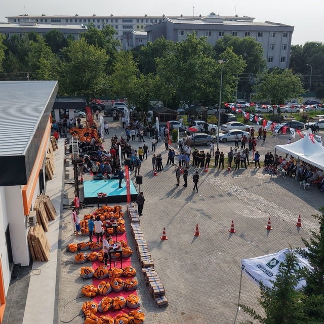 Osmaniye Belediyesinden eğitime ve spora 4 milyon TL'lik destek