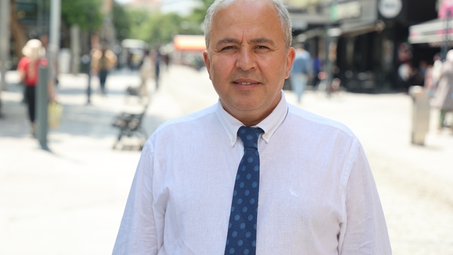 LGS adaylarına kritik uyarılar
Uzmanlardan öğrencilere başarı için rutin yaşantılarına devam etmeleri, ağır spordan sakınmaları, beslenme ve soru çözme tavsiyeleri