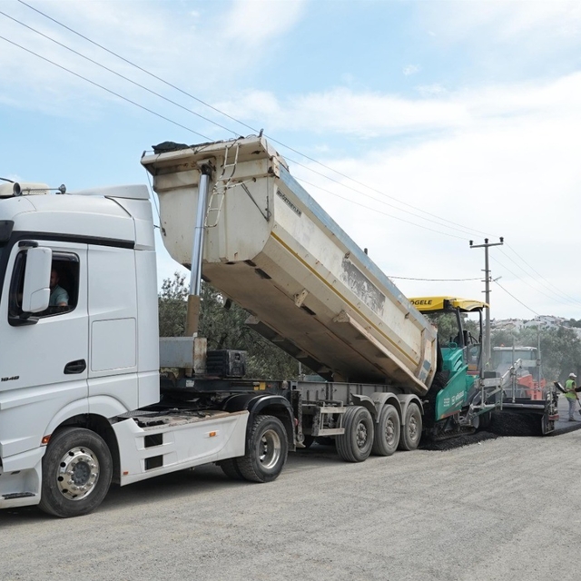 Balıkesir'in dört bir yanında yollara Büyükşehir dokunuşu