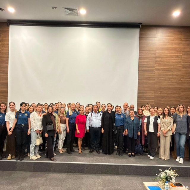 Tokat'ta kadın polisler "kadın ve farkındalık" konulu seminere katıldı