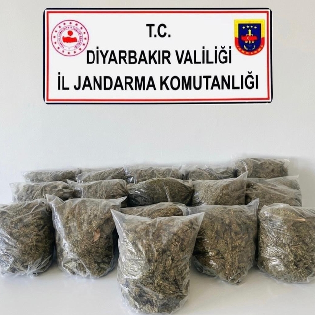 Diyarbakır'da 38 buçuk kilo esrar ele geçirildi