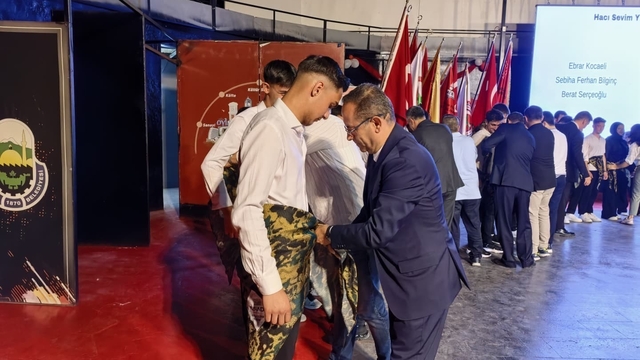 1100 yıl önceki gelenekle mezun oldular
