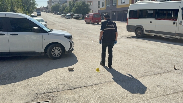 Eskişehirde silahlı kavgada 1 kişi yaralandı, 2 şüpheli yakalandı