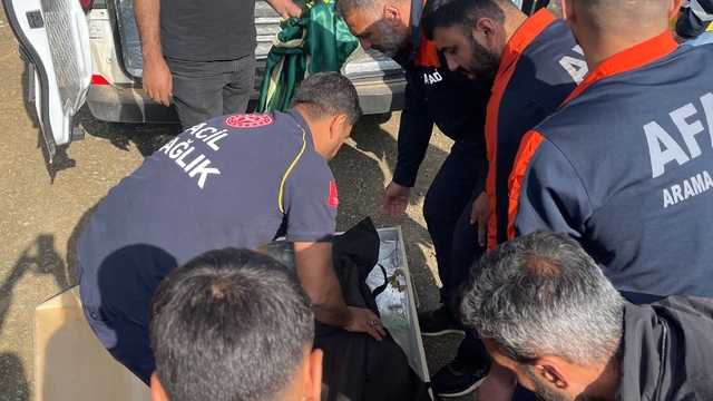 Serinlemek için girdiği gölette boğulan çocuğun cansız bedeni bulundu