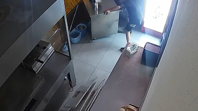 Edirne'de iş yerinden hırsızlık kamerada