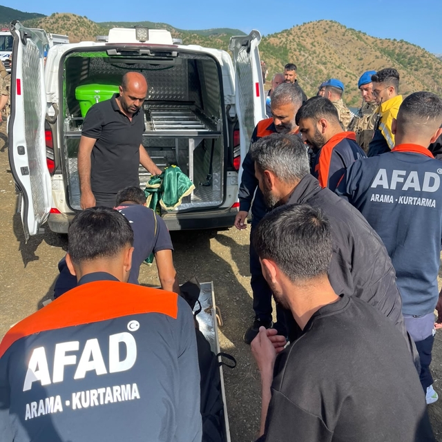 Bingöl'de sulama göletine giren çocuk boğuldu