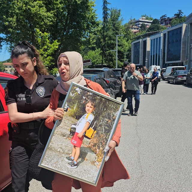 Sarp Eymen'in öldüğü kazanın duruşması sonrası gerginlik