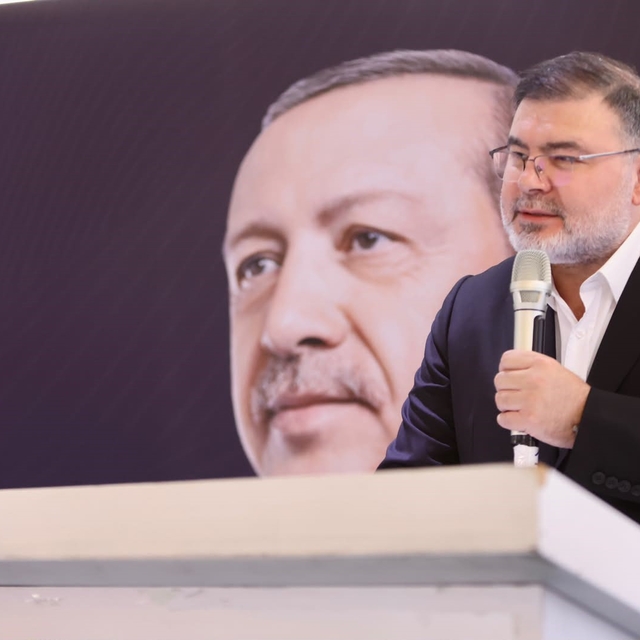 AK Parti İzmir'den 'Vefa' buluşması
AK Parti İzmir İl Başkanı Bilal Saygılı...