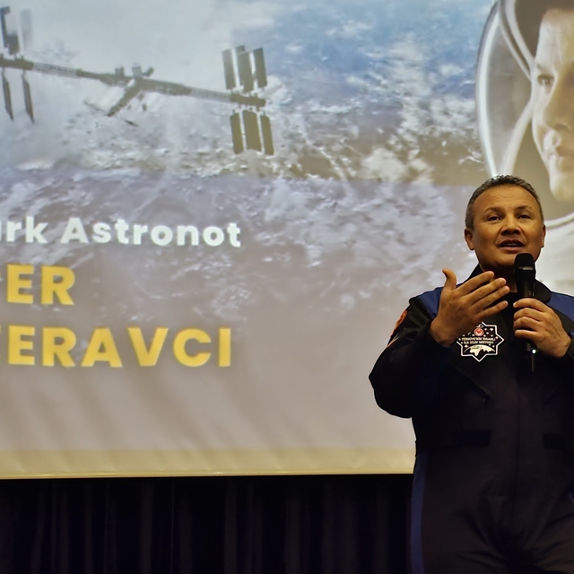Gezeravcı açıkladı, Türkiye 2027'de Ay'a iniş hamlesine hazırlanıyor