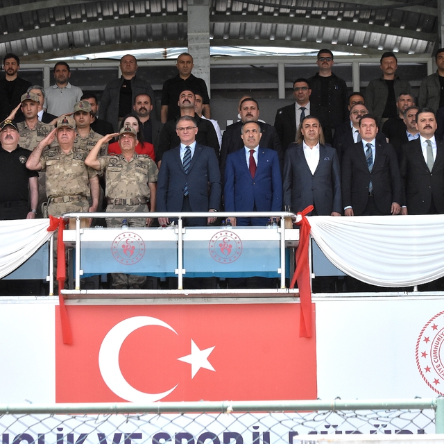 Van'da okullara 4 yılda 150 milyon liralık spor malzemesi desteği verildi