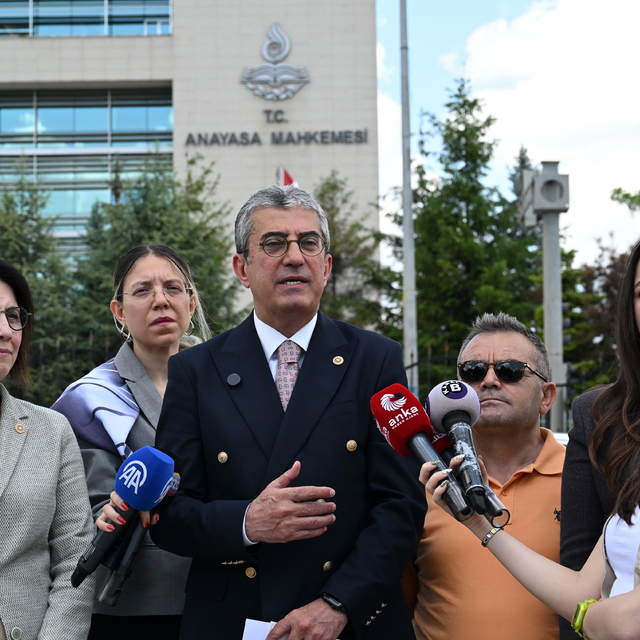 CHP'den AYM'ye başvuru