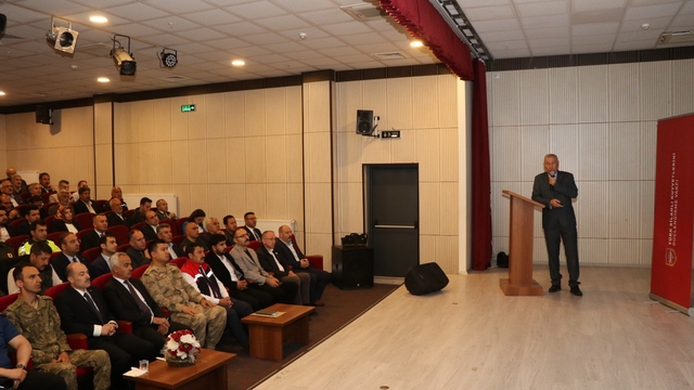 Savunma sanayii ve Türk Silahlı Kuvvetlerini Güçlendirme Vakfı'nı anlattılar